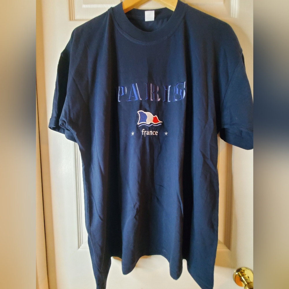 New W/out Tags XL Navy Paris Embroidered Souvenir Tee Short Sleeve Cotton